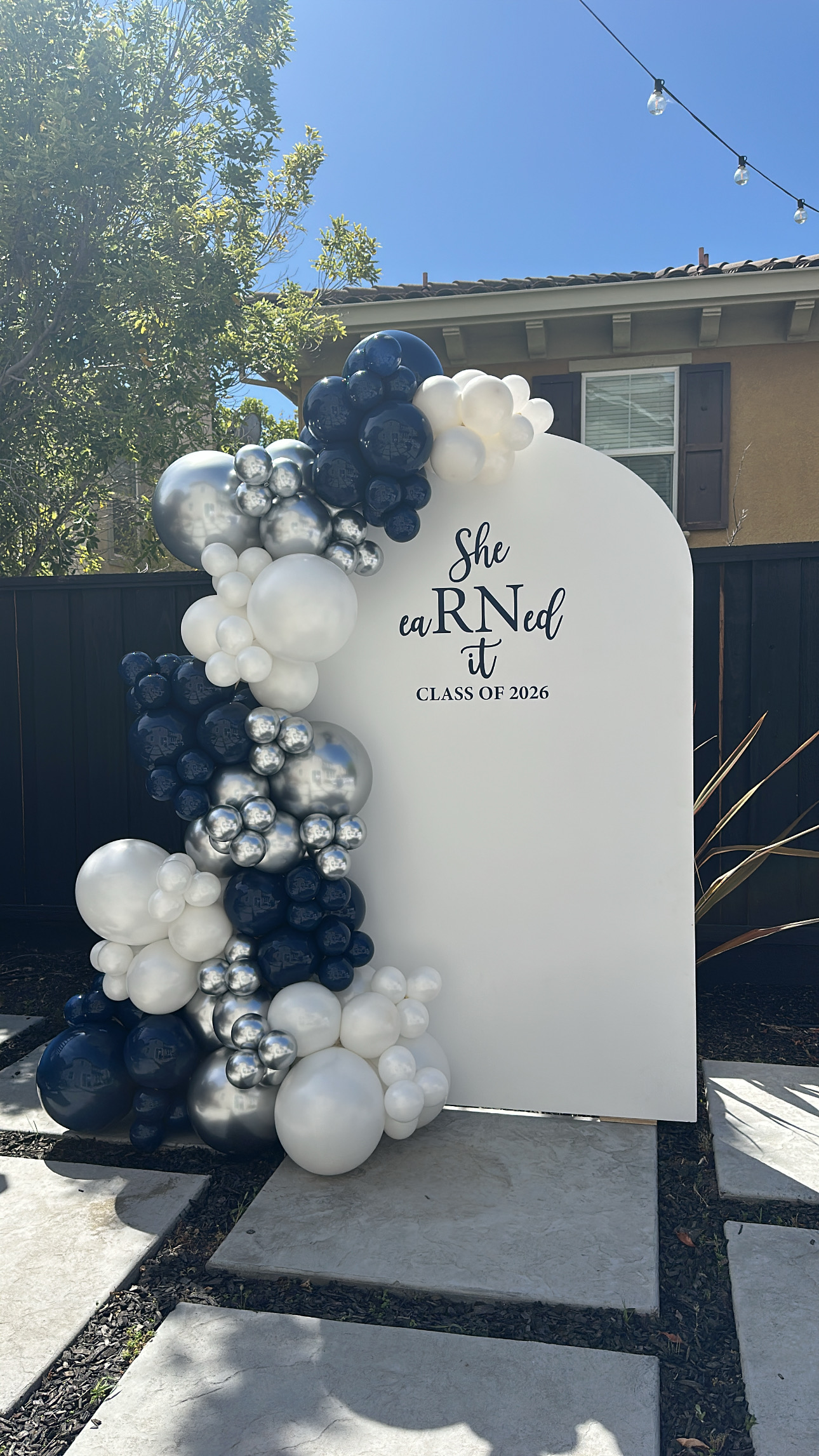 Ice Breaker Events Co. custom balloon and event decoration design example 18