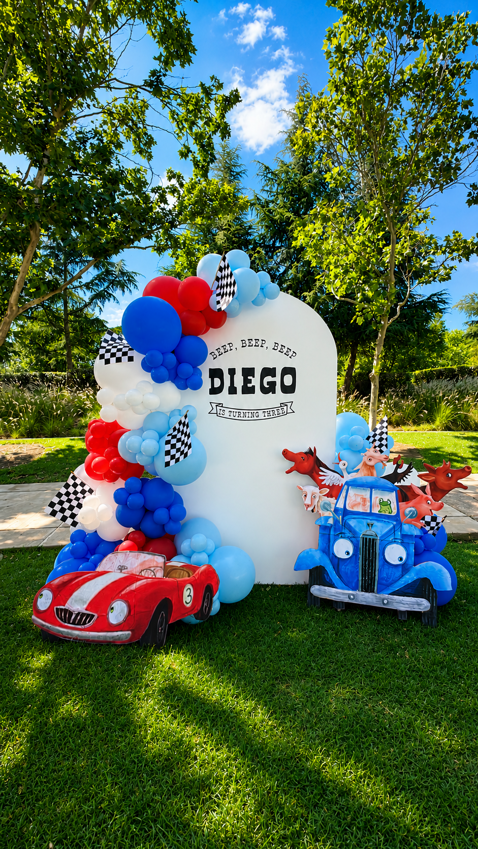 Ice Breaker Events Co. custom balloon and event decoration design example 20