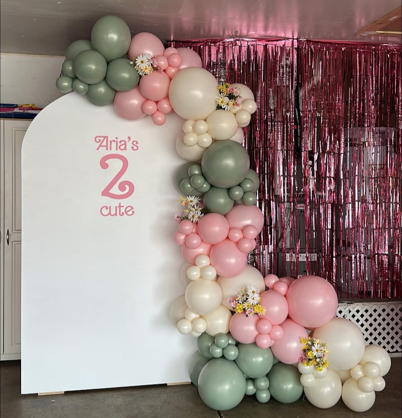 Ice Breaker Events Co. custom balloon and event decoration design example 30